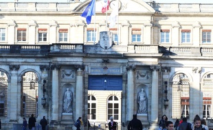 Les Bordelais vont avoir prochainement un nouveau maire par intérim.