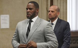 Le chanteur R. Kelly.