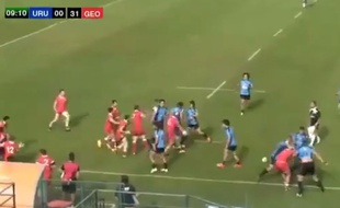 Une bagarre entre Géorgiens et Uruguayens le 12 mai 2015 au Mondial U20 de rugby.