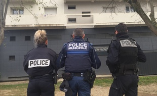 Des policiers lors d'une intervention dans le quartier des Izards. (Illustration