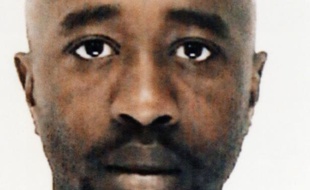 Le tribunal correctionnel de Moulins a condamné mercredi l'ex-chef du "gang des barbares", Youssouf Fofana, à 7 ans de prison supplémentaires pour apologie d'un acte de terrorisme, provocation à la discrimination raciale et pour avoir refusé de se soumettre à un prélèvement biologique.