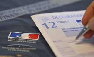 Formulaire de déclaration des impôts 2012.