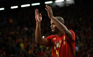 Le père de Vincent Kompany, ici sous le maillot de la Belgique, est devenu le premier homme noir élu maire en Belgique, le 15 octobre 2018.