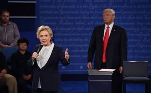 Hillary Clinton lors du deuxième débat présidentiel qui l'oppose au républicain Donald Trump