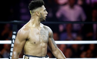 Tony Yoka lors de son premier combat professionnel remporté face à Travis Clark, le 3 juin 2017.