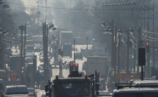 Pollution avenue d'Italie Credit:HOUPLINE-RENARD/SIPA