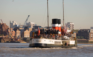 Le Waverley, dernier bateau à vapeur du monde (illustration).