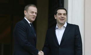 Le président du Conseil européen Donald Tusk (à gauche), rencontre le Premier ministre grec Alexis Tsipras, à Athènes, le 3 mars 2016