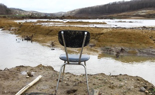 Illustration: occupation zadiste sur le site du futur barrage de Sivens.