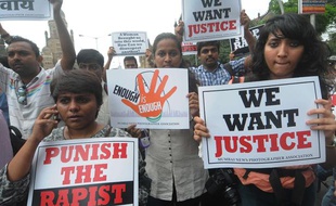 Manifestation après le viol collectif d'une jeune photojournaliste, le 24 août 2013 en Inde.