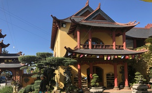La pagode Van Hanh, à Saint-Herblain près de Nantes