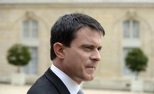 Economie et sécurité seront au programme du troisième déplacement en Corse, lundi et mardi, du ministre de l'Intérieur Manuel Valls, dont les récentes déclarations évoquant une violence "enracinée dans la culture" locale ont suscité de vives réactions.