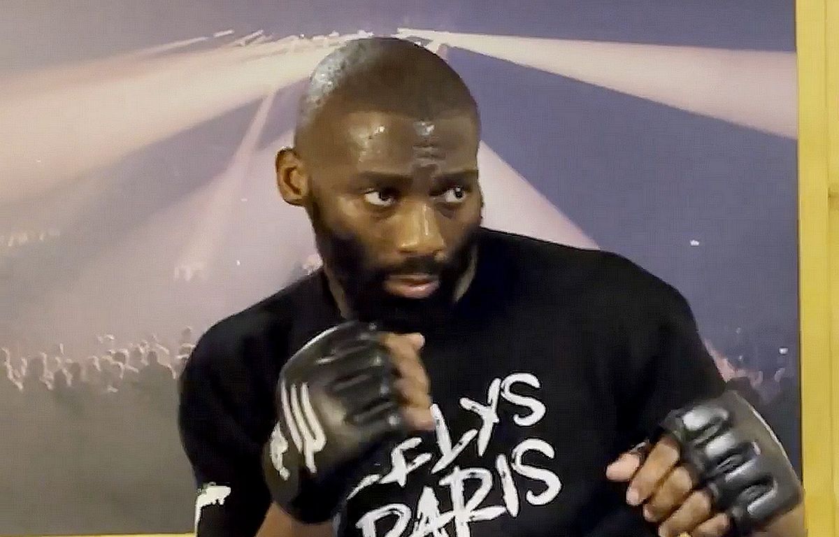 MMA : Cédric Doumbé explique comment il se prépare avant de « rentrer dans la cage »