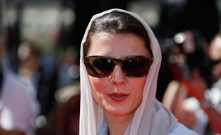 L'actrice iranienne Leila hatamai, membre du jury du festival de Cannes, le 18 mai 2014, à son arrivée au palais des festivals