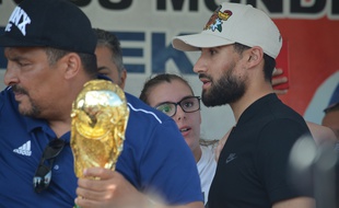 Nabil Fekir n'est resté qu'une quinzaine de minutes ce mardi au au stade Francisque Jomard de Vaulx-en-Velin.