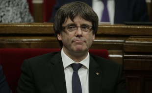 Le président séparatiste catalan Carles Puigdemont, le 10 octobre 2017 au Parlement.