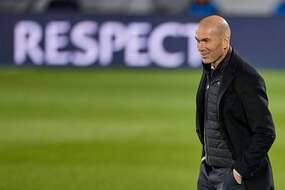 Zinédine Zidane sur le banc du Real lors du match contre l'Atalanta en Ligue des champions, le 16 mars 2021.