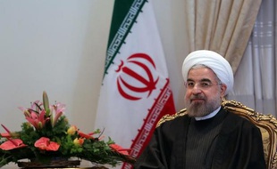L'Union Européenne a suspendu à partir de lundi et pour six mois une série de sanctions économiques contre l'Iran en réponse au gel par Téhéran d'une partie de ses activités nucléaires, conformément à un accord conclu avec les grandes puissances.