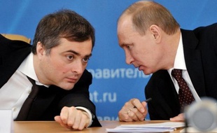 Vladislav Sourkov avait en outre affirmé en 2011 que Vladimir Poutine avait été envoyé à la Russie par "Dieu et le destin", afin d'aider ce pays plongé dans une grave crise économique avant son arrivée au sommet du pouvoir en 2000.
