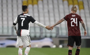 Cristiano Ronaldo et Simon Kjear lors de la reprise en Italie