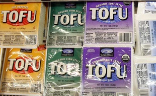 Du tofu vendu dans un supermarché de Santa Monica aux Etats-Unis le 3 octobre 2007.