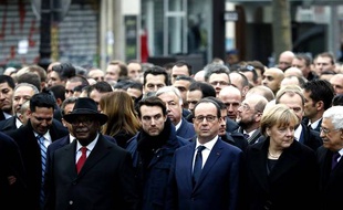 Les dirigeants internationaux défilent à la «marche républicaine»