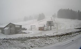 La neige est tombée vendredi sur la station de Piau-Engaly, dans les Hautes-Pyrénées.
