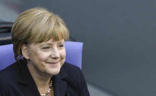 La chancelière allemande Angela Merkel au Bundestag lors du vote pour l'instauration d'un salaire minimum dans tout le pays, le 3 juillet 2014 à Berlin