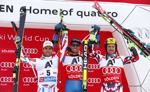 Le podium du premier géant de l'année à Solden, gagné par Ted Ligety devant Thomas Fanara