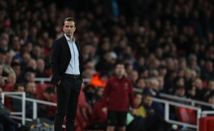 Depuis son arrivée à la tête du Stade Rennais, Julien Stéphan séduit à la fois par son calme et sa capacité à transcender ses joueurs.