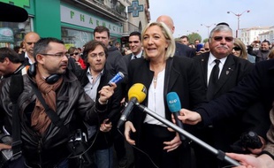La présidente du Front National Marine Le Pen a estimé dimanche que "chaque jour qui passe" la "rapproche du pouvoir", lors de l'émission "C politique" sur France5.