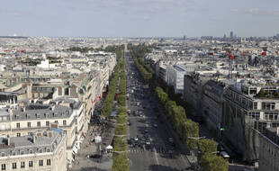 Un homme, soupçonné d'avoir tiré sur des passants sur les Champs-Elysées, a été interpellé