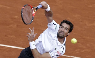 Jérémy Chardy, lors de son 8e de finale perdu contre Andy Murray à Roland-Garros,le 1er juin 2015.