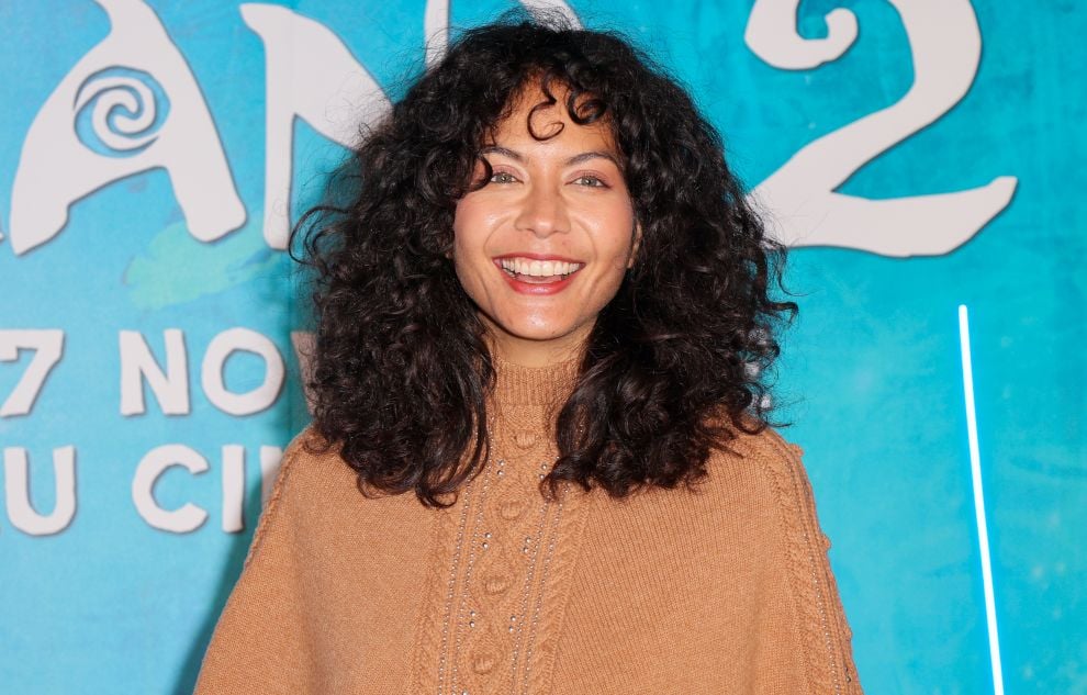 Vaimalama Chaves se rase la tête pour Octobre Rose et fait don de ses cheveux