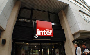 L'entrée de France Inter à la maison de la Radio à Paris le 4 septembre 2004.