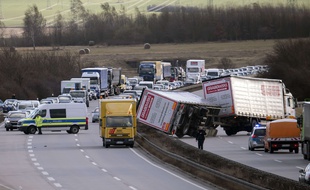 Un accident de la route en Allemagne à cause de la tempête Friederike, le 18 janvier 2018.