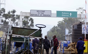 La frontière entre la RDC et le Rwanda a été rouverte jeudi après-midi après huit heures de fermeture, à la suite d'un nouveau cas du virus Ebola.