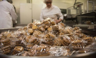 Des cookies sans gluten, fabriqués par l'entreprise française ABCD Nutrition, le 7 janvier 2016, à Roye