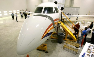 Un jet privé Falcoln 7X. Illustration.