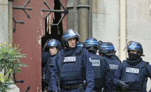 Les forces de l'ordre à Saint Denis le 18 novembre.