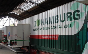 Le Train des idées de la capitale verte européenne, Hambourg, est entré en gare d'Austerlitz, à Paris, le 1er septembre 2011.