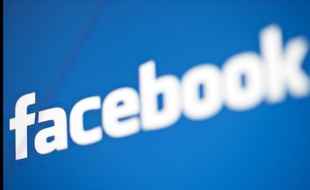 Des applis partageraient automatiquementles données de leurs utilisateurs avec Facebook.