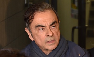 Carlos Ghosn à la sortie de chez son avocat, à Tokyo, le 3 avril 2019.