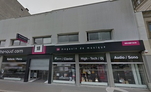 Le magasin de musique Michenaud, allée Baco à Nantes.