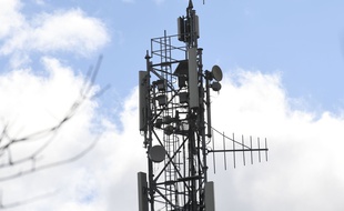 Une antenne relais de téléphonie mobile. (illustration)