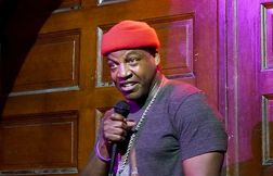 L’humoriste américain Reggie Carroll a été tué par balle à 52 ans