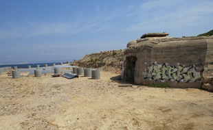 Marseille, le 24 juin 2014, une boite de nuit en construction aux Goudes
