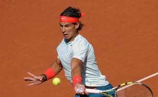 L'Espagnol David Ferrer, 4e mondial et tête de série N.1, a été éliminé mercredi au 2e tour du tournoi sur terre battue de Barcelone par le Russe Dmitry Tursunov, tandis que son compatriote Rafael Nadal s'est qualifié en battant l'Argentin Carlos Berlocq.