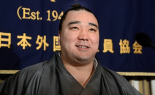 Harumafuji au club de la presse étrangère à Tokyo, le 18 février 2013.