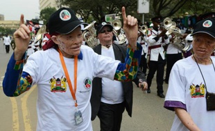 Des albinos défilent à l'occasion de la journée internationale de l'albinisme, à Nairobi le 13 juin 2016